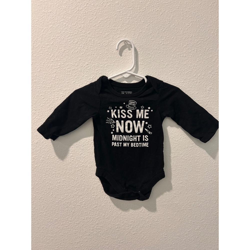 The Childrens Place Baby Black Long Sleeve New Years‎ Onesie 0-3 Months